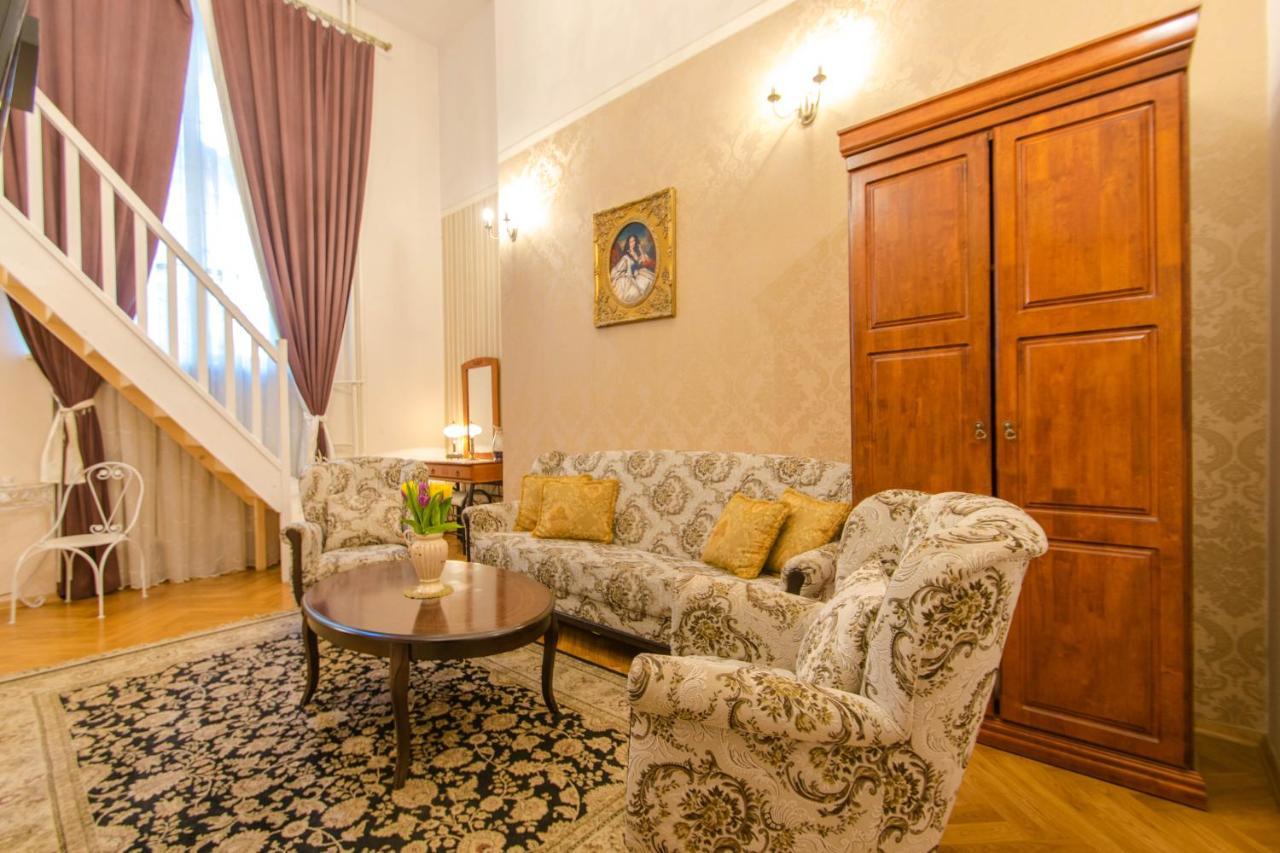 The Spiski Palace Apartment *